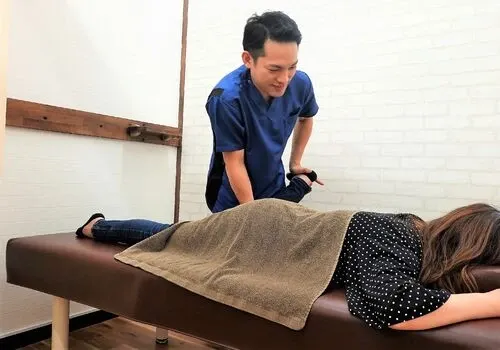 伊達市の当整骨院はバキバキしない優しい猫背矯正