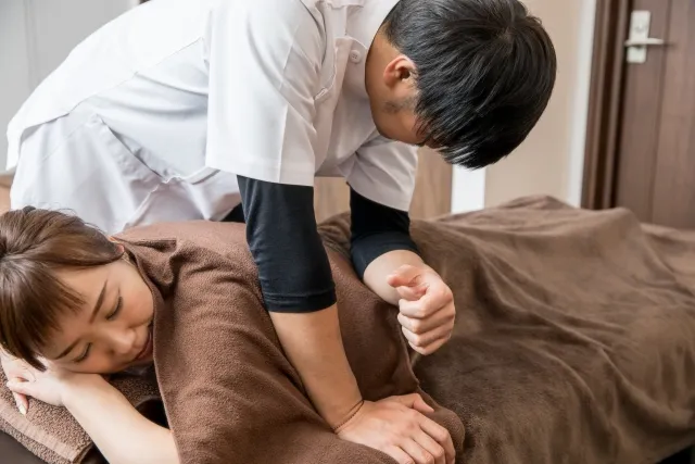 伊達市のももの花整骨院でママにやさしい産後骨盤矯正